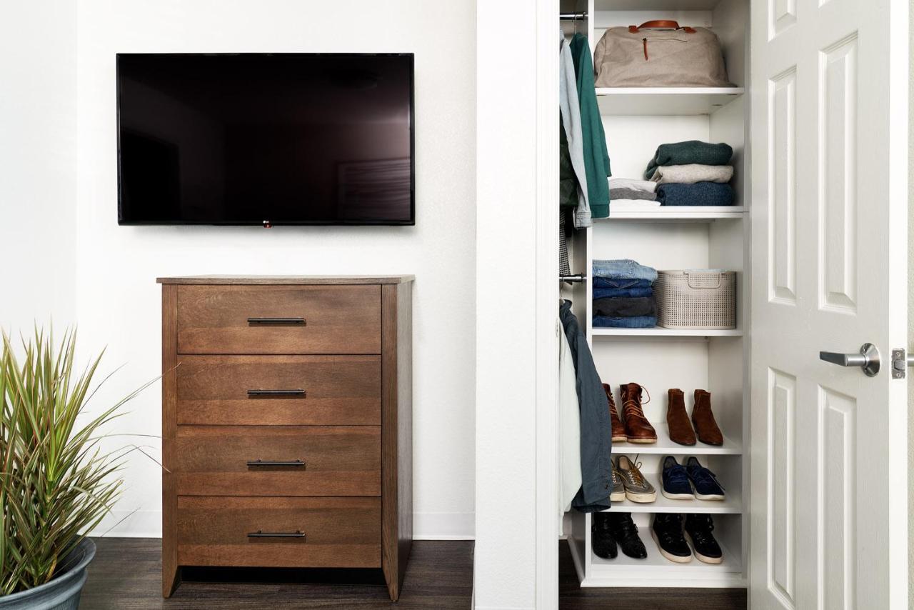 Intown Suites Extended Stay Tampa Fl Orient Park エクステリア 写真